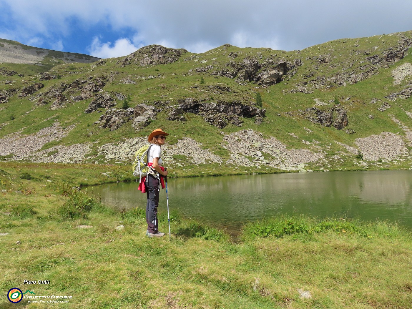 66 Ed eccoci al Lago delle trote (2109 m).JPG